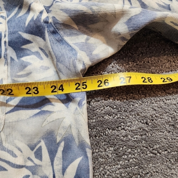 Cache Creek Hawaiian Button Up Shirt Large Blue Floral Short Sleeve Lightweight - Picture 12 of 13